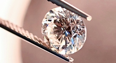 Минфин рассмотрит отмену НДС на покупку бриллиантов